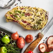 ريش لحم البقر مع صلصة الماسترد